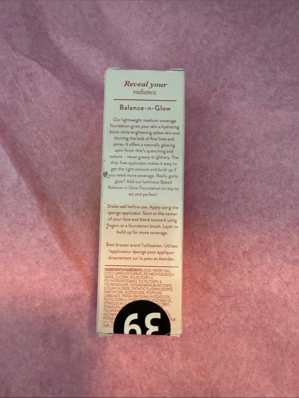 Laura Geller Hydrating Liquid Foundation - Porcelain - Picture 3 of 6